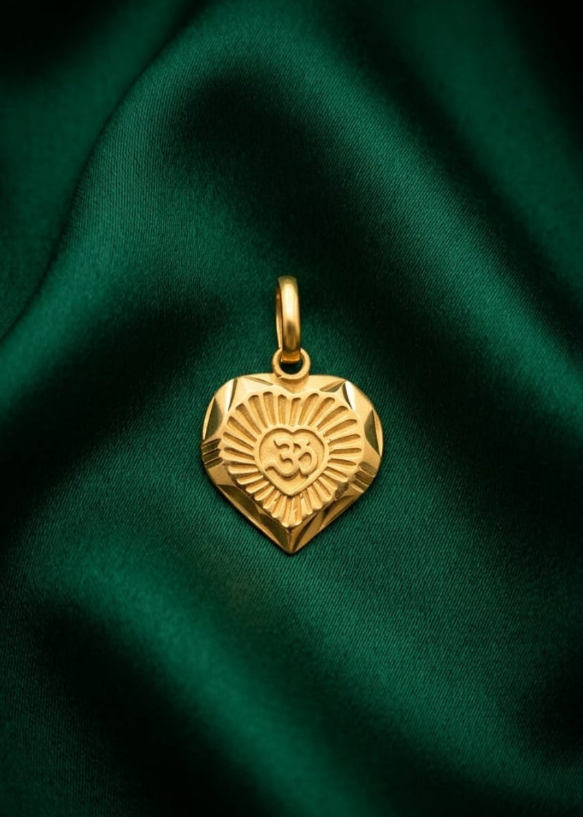 916 GOLD PENDANT