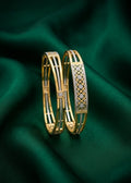 916 GOLD BANGLES